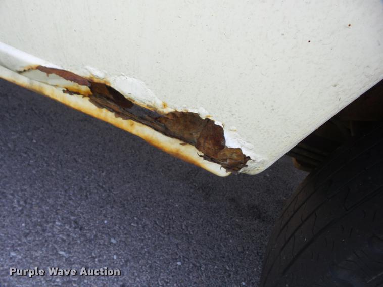 image for item EI9851 1996 Ford Club Wagon XL Super van