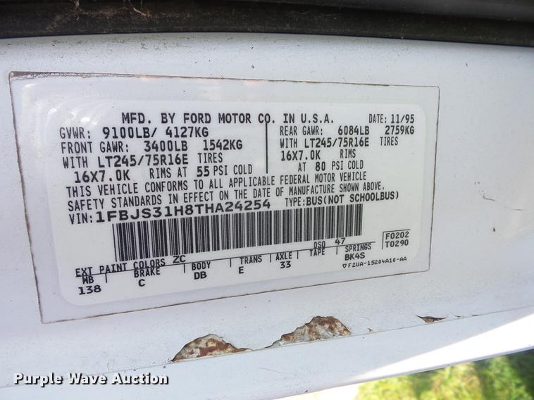 image for item EI9851 1996 Ford Club Wagon XL Super van