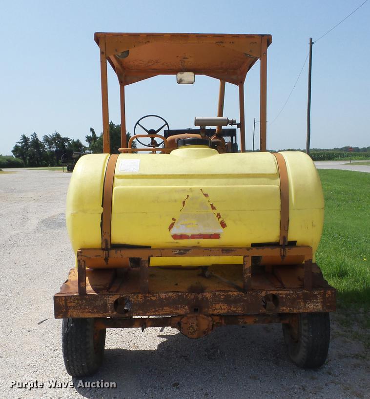 image for item EI9854 1986 Broce T15 broom