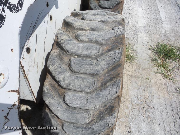 image for item EI9856 1995 Bobcat 853 skid steer