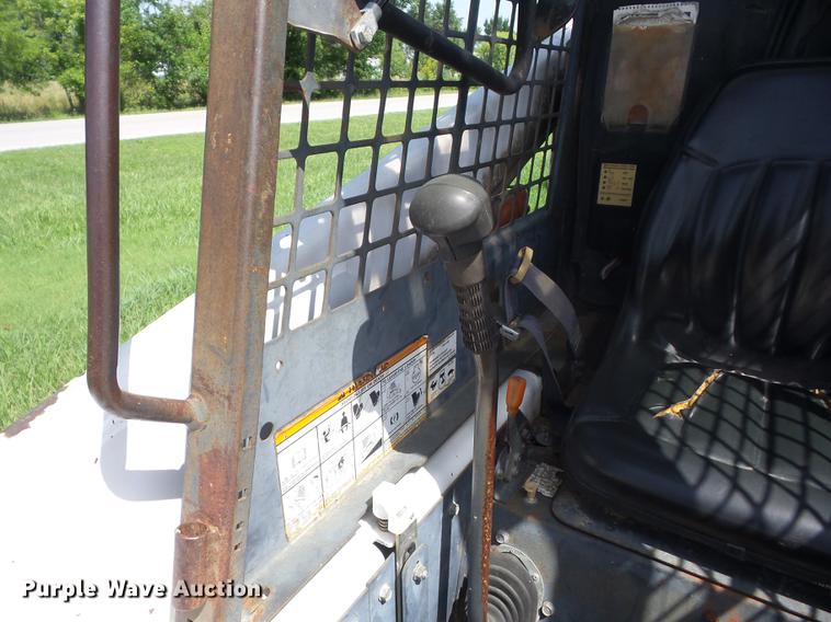 image for item EI9856 1995 Bobcat 853 skid steer