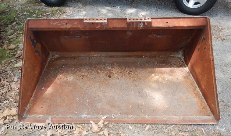 image for item EK9381 72"W skid steer bucket
