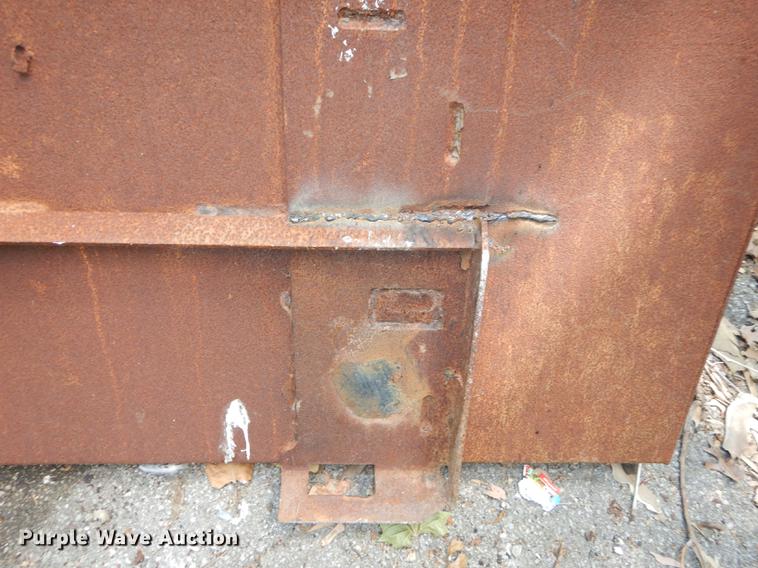 image for item EK9381 72"W skid steer bucket