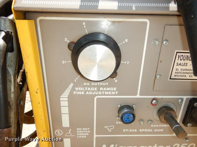 image for item EK9382 Esab Migmaster 250 wire feed welder