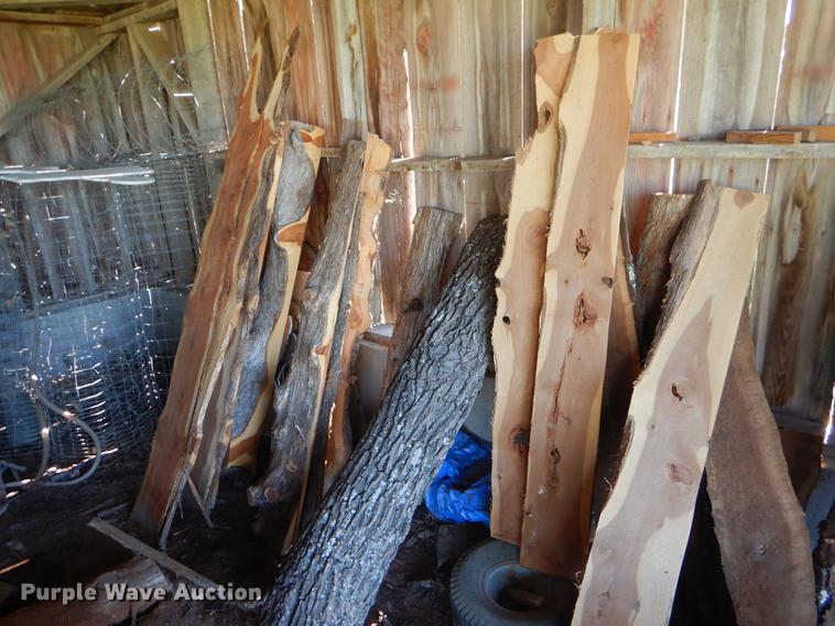 image for item EK9569 Woodmizer LT10 sawmill