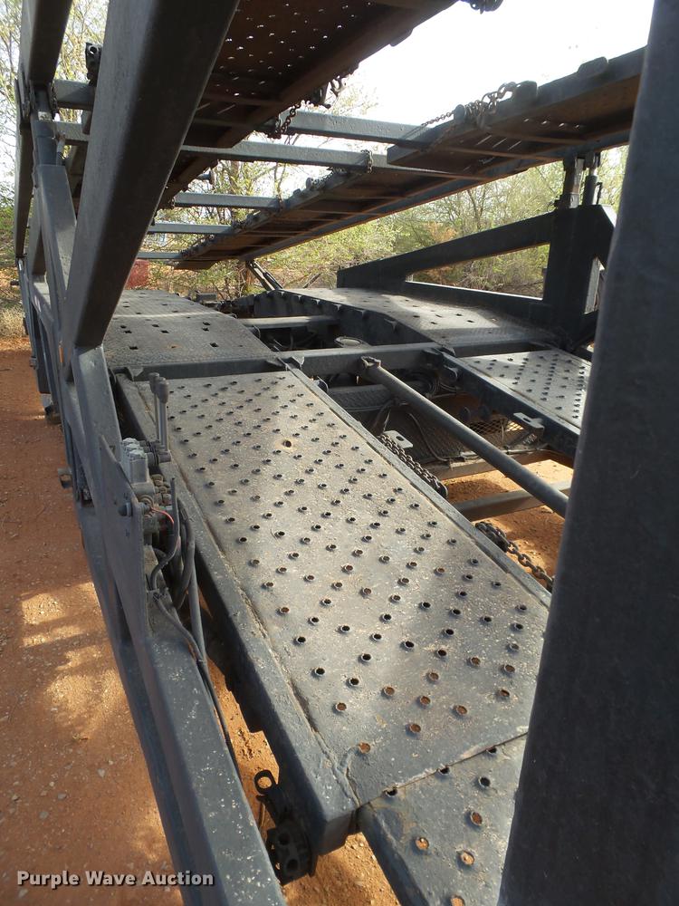 image for item EN9556 2001 Miller car trailer