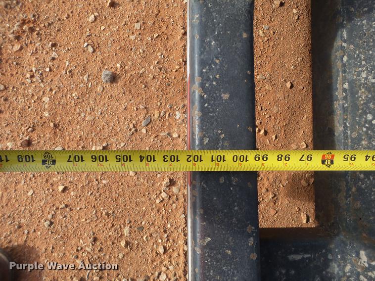 image for item EN9556 2001 Miller car trailer