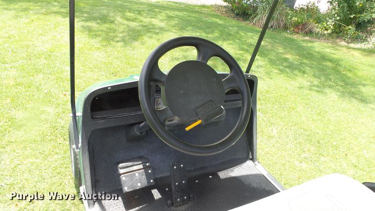 image for item ER9562 Ez-go golf cart