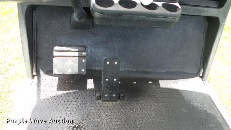 image for item ER9562 Ez-go golf cart