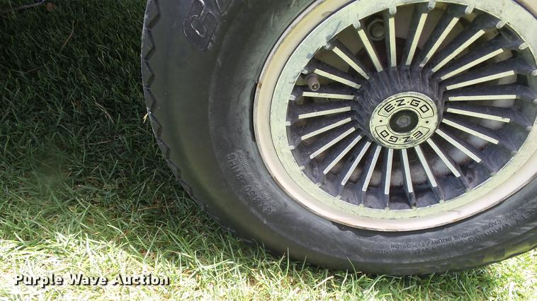 image for item ER9562 Ez-go golf cart