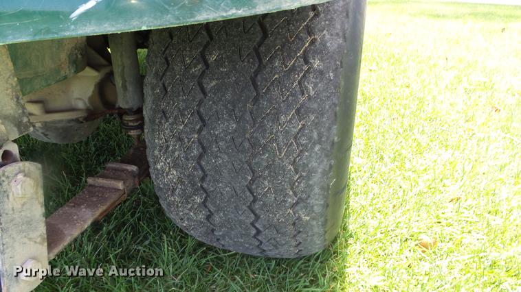 image for item ER9562 Ez-go golf cart