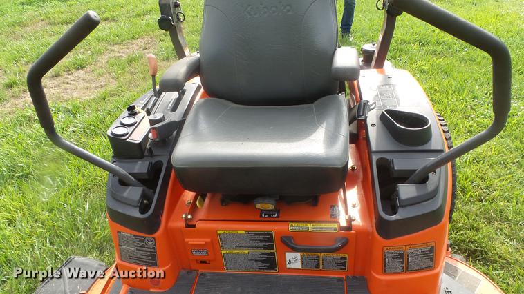 image for item ER9563 Kubota ZD326 ZTR lawn mower