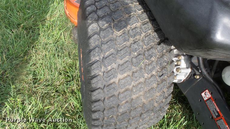 image for item ER9563 Kubota ZD326 ZTR lawn mower