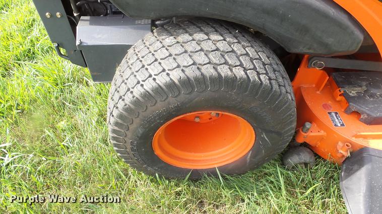image for item ER9563 Kubota ZD326 ZTR lawn mower