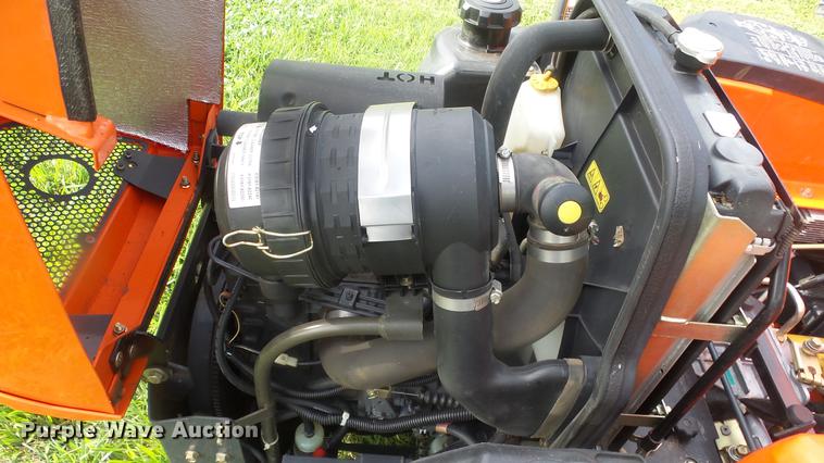 image for item ER9563 Kubota ZD326 ZTR lawn mower