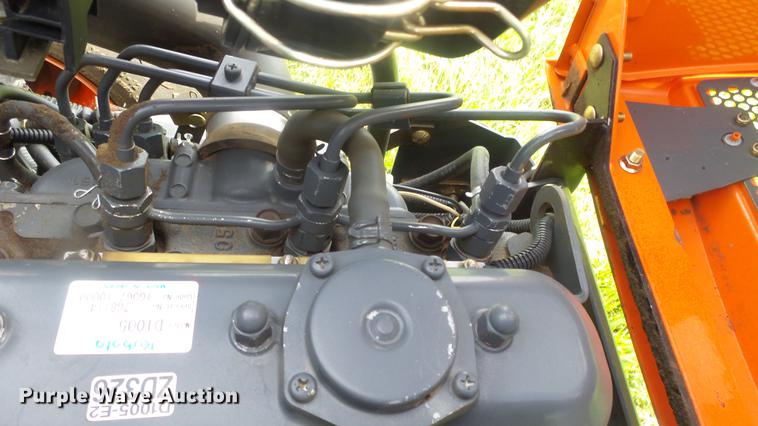image for item ER9563 Kubota ZD326 ZTR lawn mower