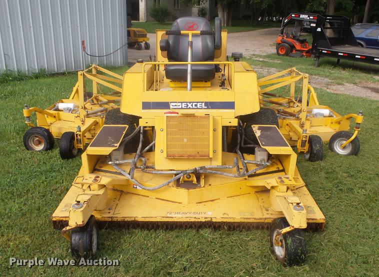 image for item ER9564 Hustler 4600 lawn mower