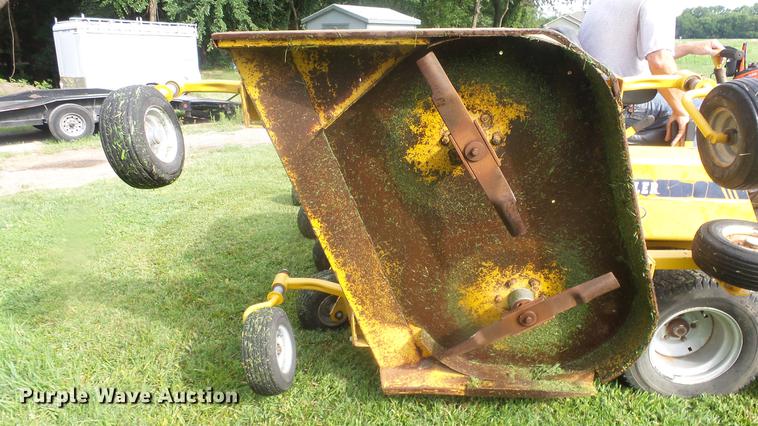 image for item ER9564 Hustler 4600 lawn mower