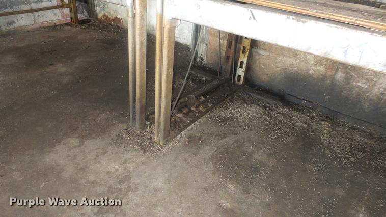 image for item ES9259 Steel shelving