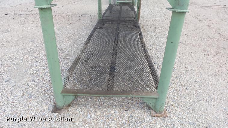 image for item ES9260 Steel shelving