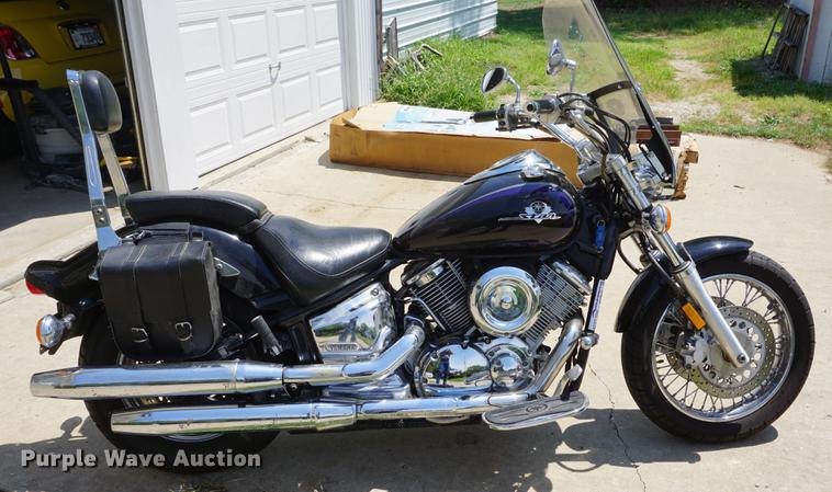 image for item ES9870 2003 Yamaha V-Star 1100 Custom motorcycle