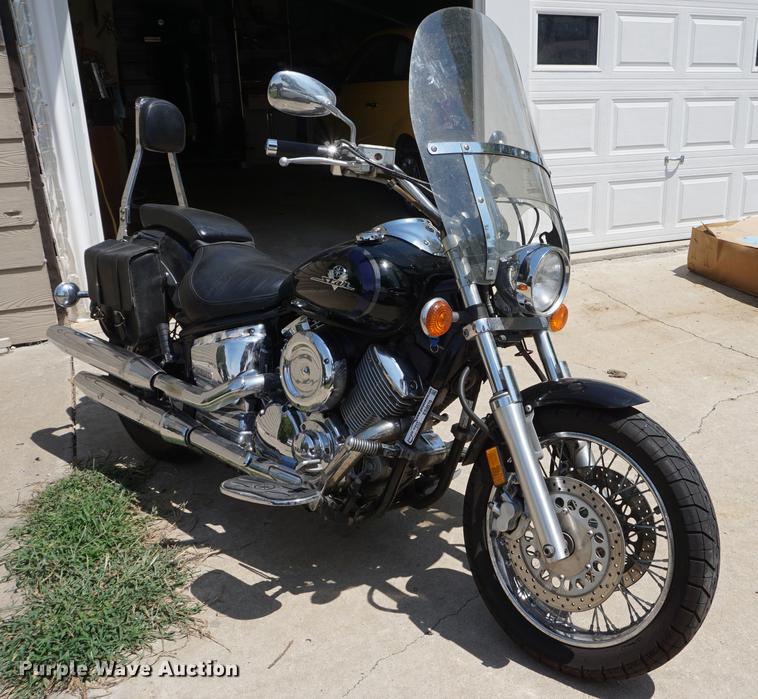 image for item ES9870 2003 Yamaha V-Star 1100 Custom motorcycle