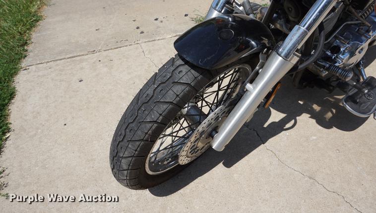 image for item ES9870 2003 Yamaha V-Star 1100 Custom motorcycle