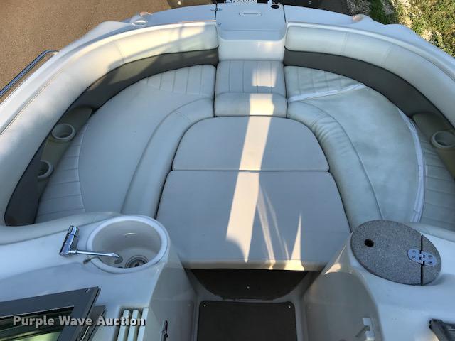 image for item G1211 2003 Four Winns 214 Funship deck boat