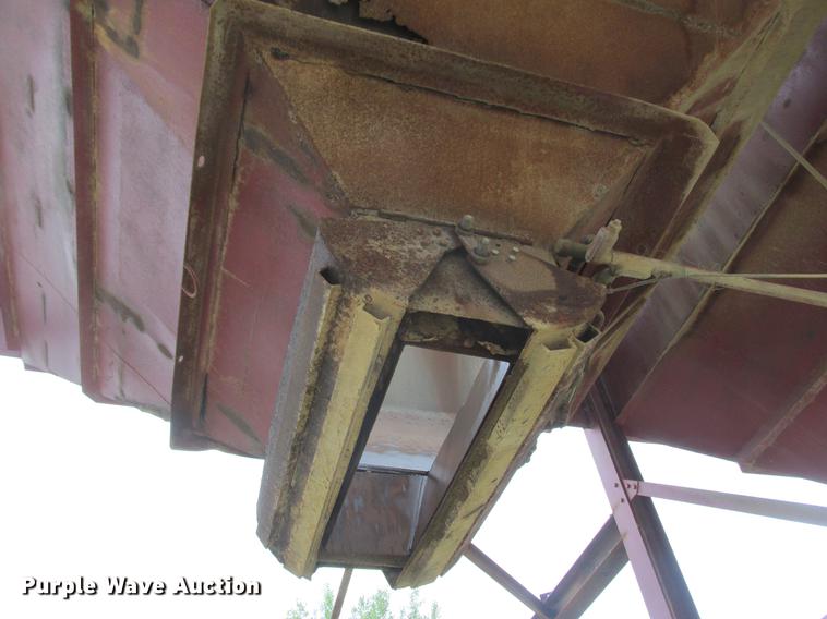 image for item DA8255 (2) bulk hopper bins