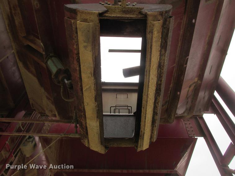 image for item DA8255 (2) bulk hopper bins