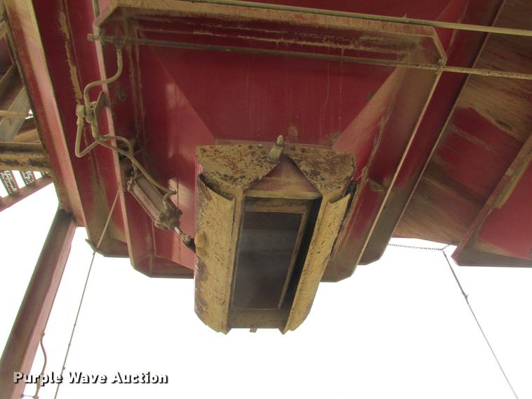 image for item DA8256 (2) bulk hopper bins