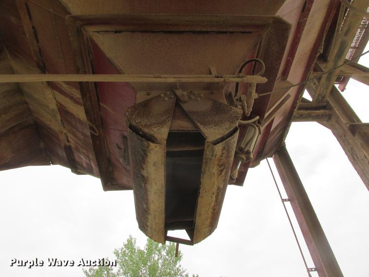 image for item DA8257 (2) bulk hopper bins