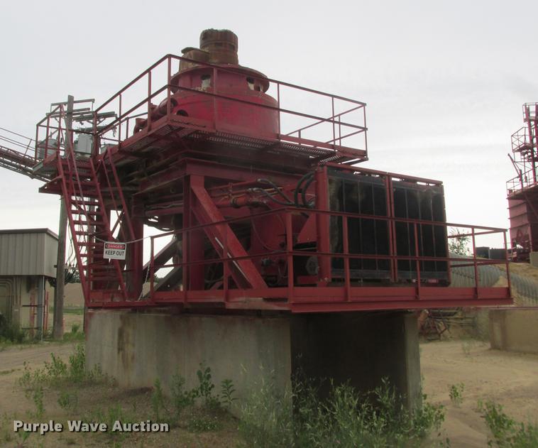 image for item DA8259 1988 Boliden Allis 600 cone crusher