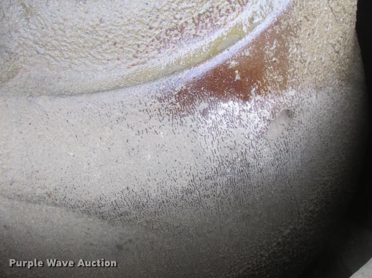 image for item DA8259 1988 Boliden Allis 600 cone crusher