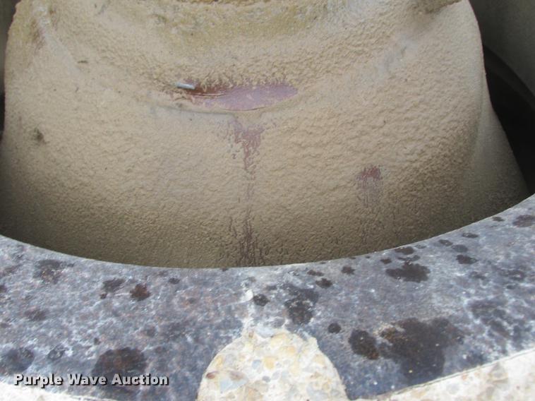 image for item DA8259 1988 Boliden Allis 600 cone crusher