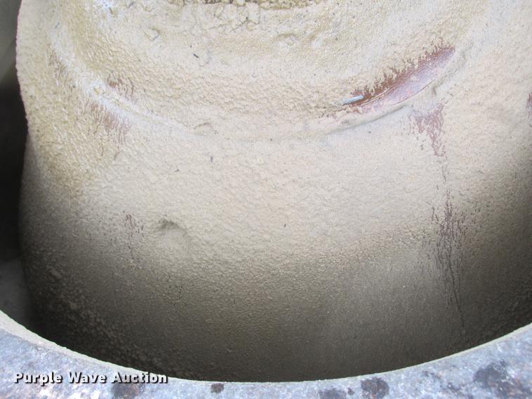 image for item DA8259 1988 Boliden Allis 600 cone crusher