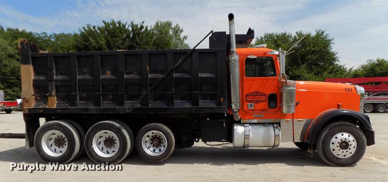 image for item DB8684 1997 Freightliner FLD120 Classic dump truck