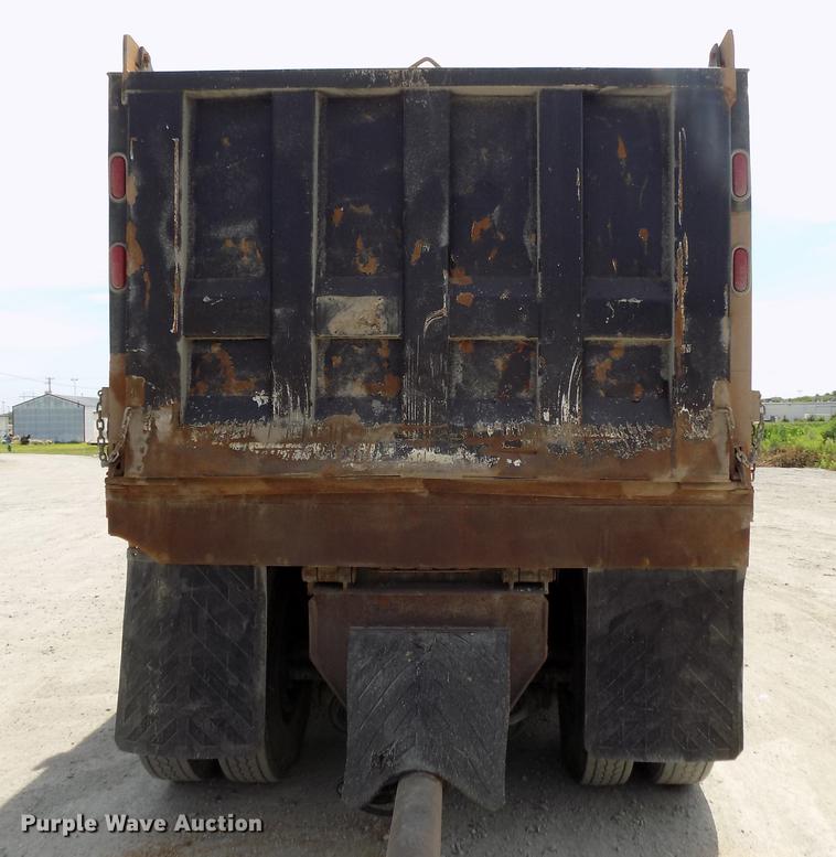 image for item DB8684 1997 Freightliner FLD120 Classic dump truck