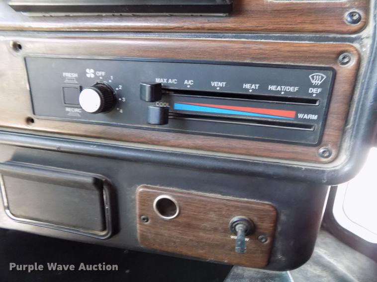 image for item DB8684 1997 Freightliner FLD120 Classic dump truck