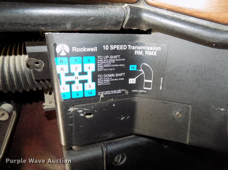 image for item DB8684 1997 Freightliner FLD120 Classic dump truck