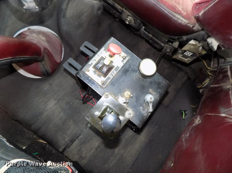 image for item DB8684 1997 Freightliner FLD120 Classic dump truck