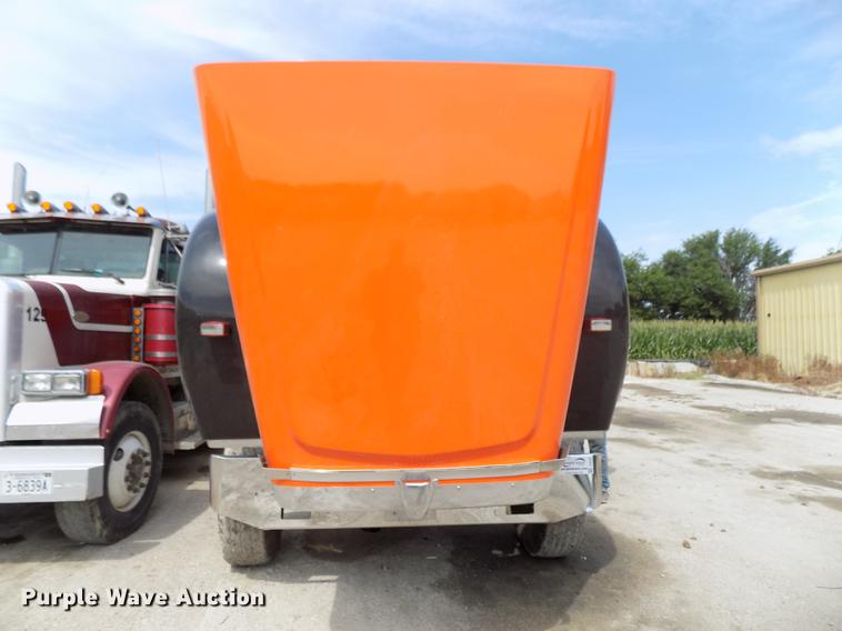 image for item DB8684 1997 Freightliner FLD120 Classic dump truck