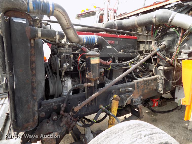 image for item DB8684 1997 Freightliner FLD120 Classic dump truck