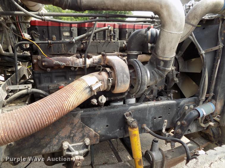 image for item DB8684 1997 Freightliner FLD120 Classic dump truck