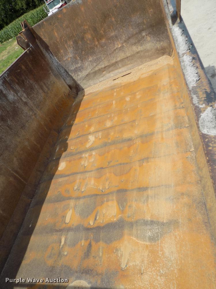 image for item DB8684 1997 Freightliner FLD120 Classic dump truck