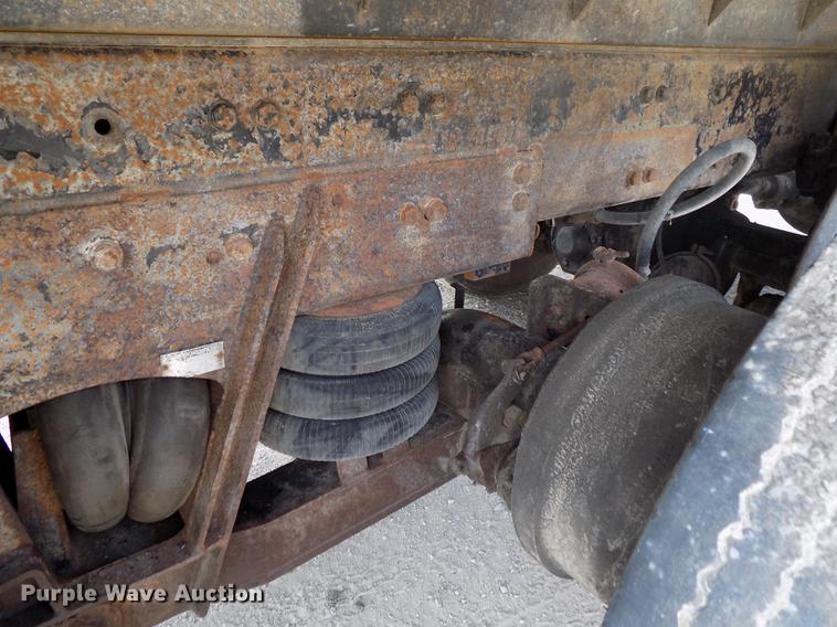 image for item DB8684 1997 Freightliner FLD120 Classic dump truck