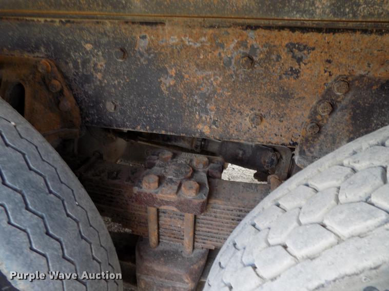 image for item DB8684 1997 Freightliner FLD120 Classic dump truck