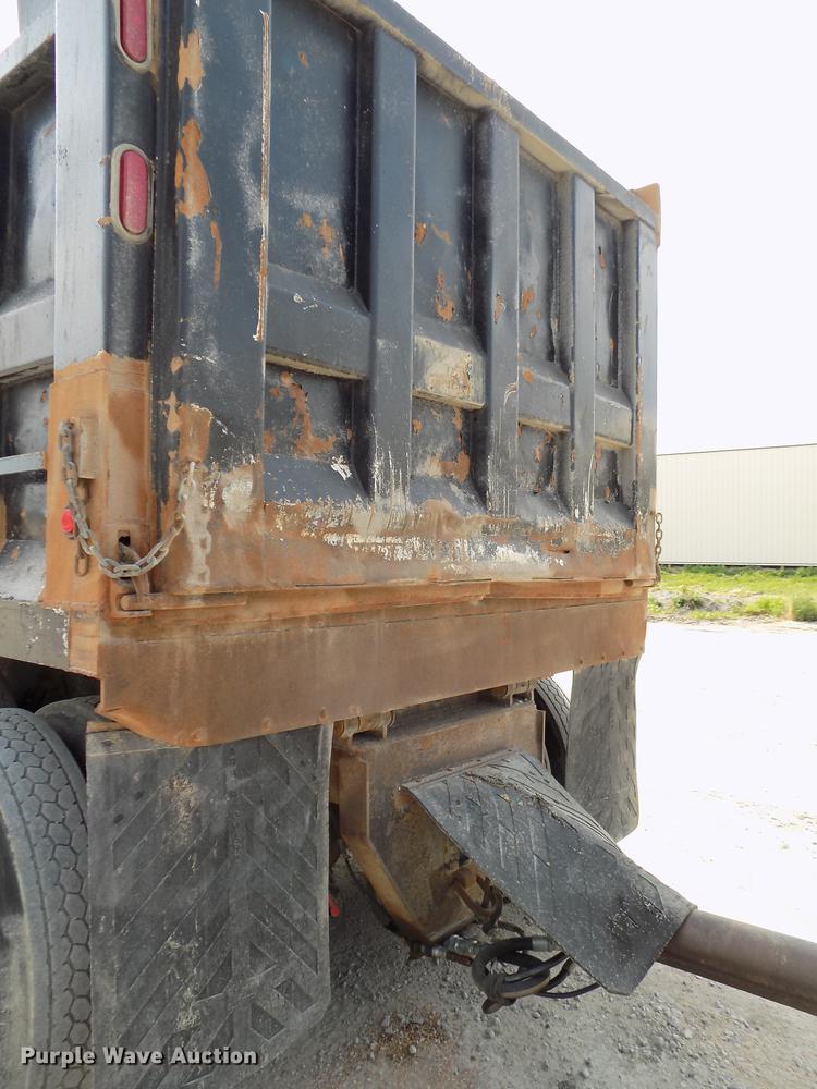 image for item DB8684 1997 Freightliner FLD120 Classic dump truck