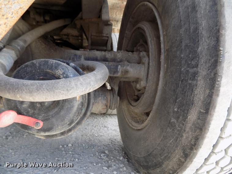 image for item DB8684 1997 Freightliner FLD120 Classic dump truck