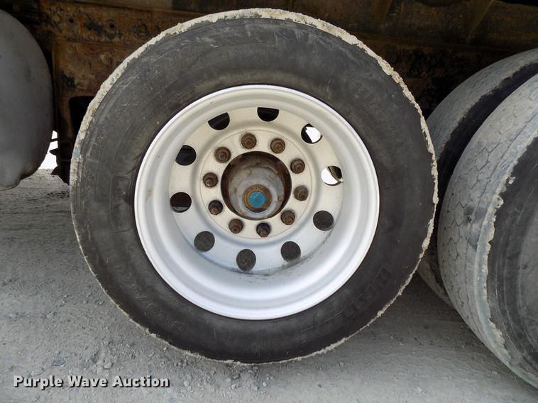 image for item DB8684 1997 Freightliner FLD120 Classic dump truck